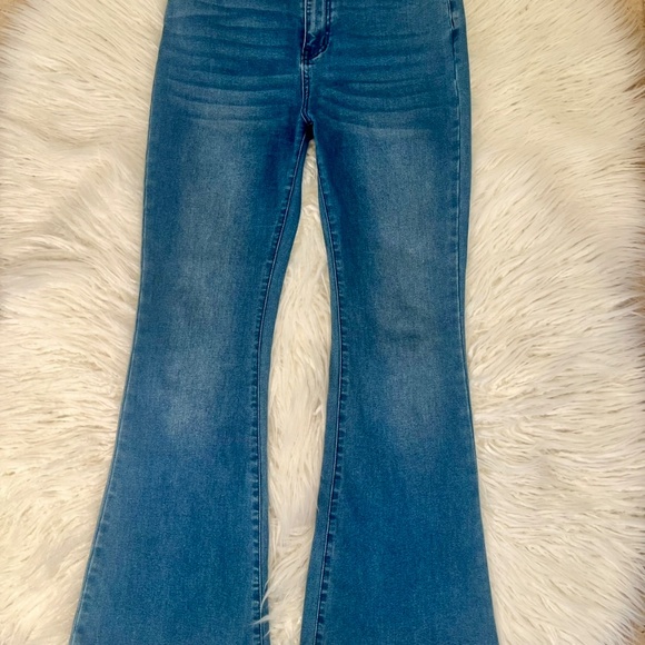 Emmiol "Flare Jeans in Blue Denim" NWT - Picture 8 of 16